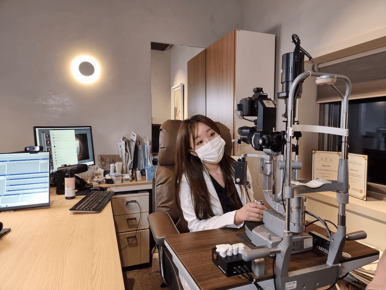 Healing Eye Clinic · Free Vision-Correction Consultation 3